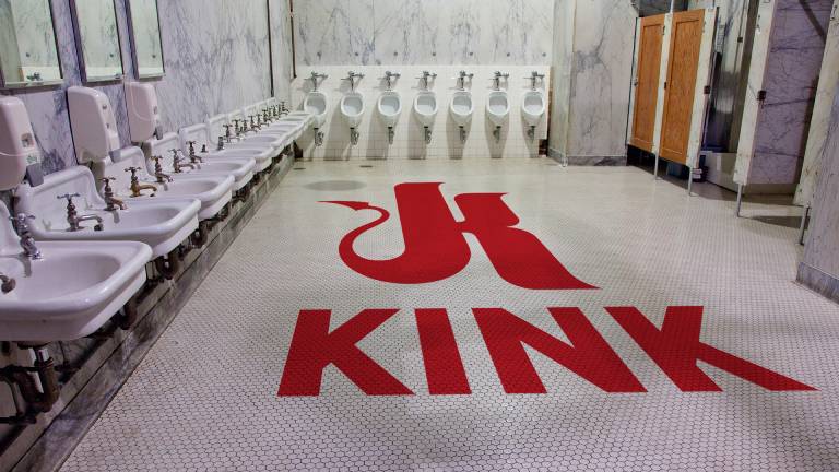 Kink's Bathroom Set