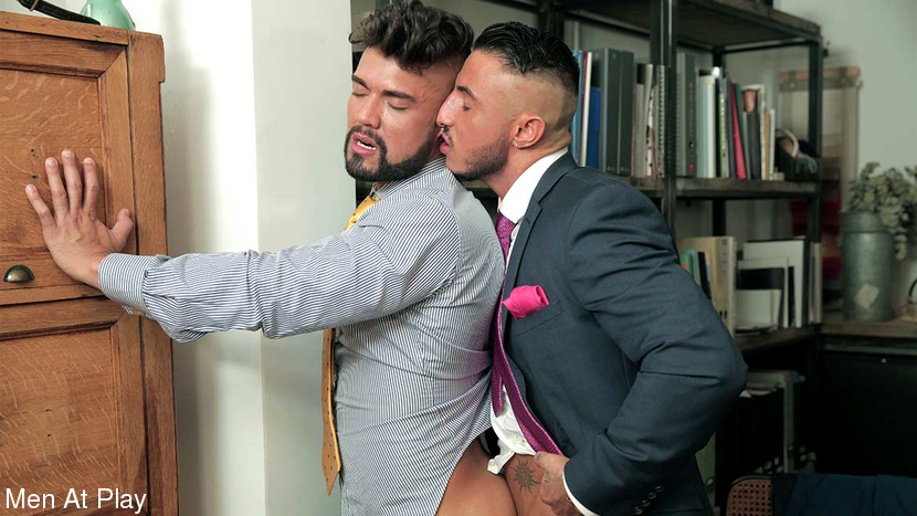 The New Guy: Dann Grey, Klein Kerr